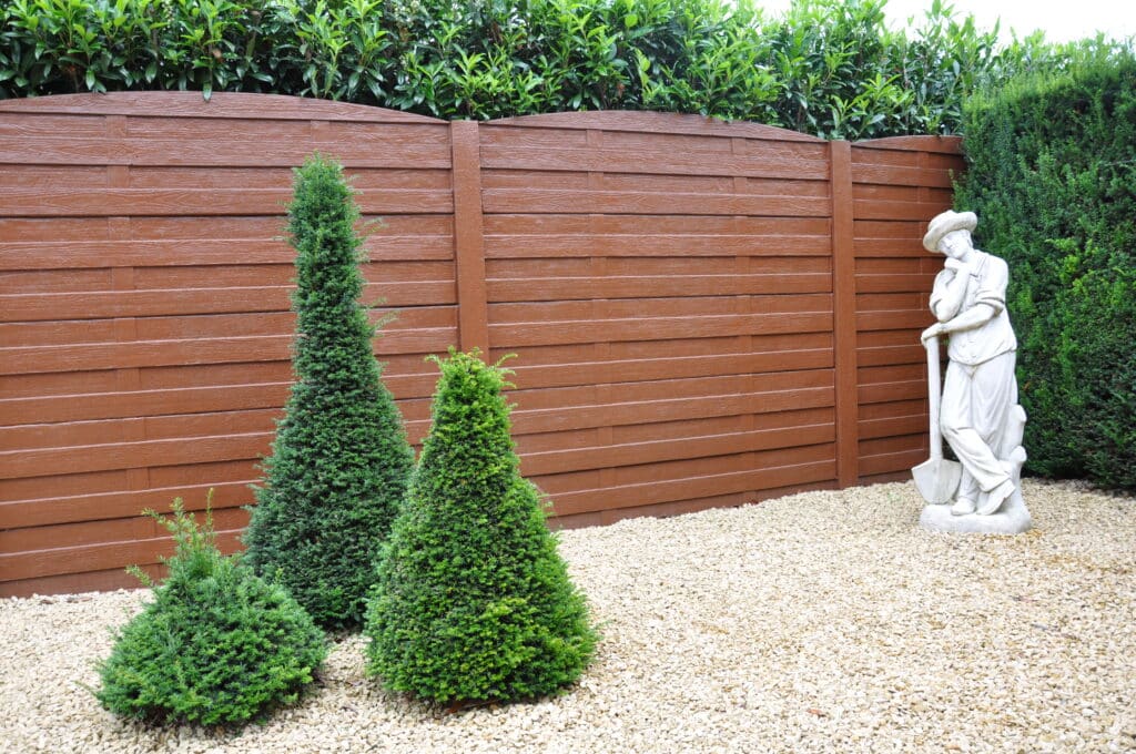 Clôture modèel Elegant posé par Tigerfence (20 ans d'expérience)