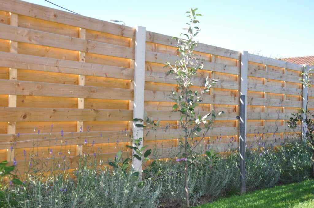 Origiwall Houtscherm - cloture posée par Tigerfence, experts depuis plus de 20 ans